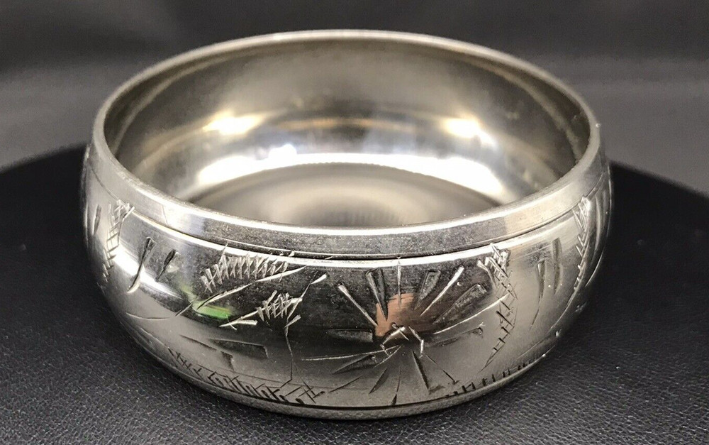 Nice Vintage Silvertone Engraved Wide Metal Bangle Bracelet 2 5/8”