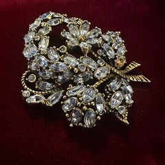 Vintage Hollycraft Corp 1953 Blue Rhinestone Brooch 2.5” Signed