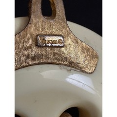 Vintage TRIFARI Pendant Button Gold Tone Cream Oversized Sewing