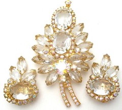 D & E Juliana Leaf Brooch & Earrings Set with Clear & Ab Rhinestone Vintage Pin