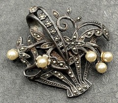 Vintage Sterling Silver 925 Marcasite Pearl Basket Brooch Pin
