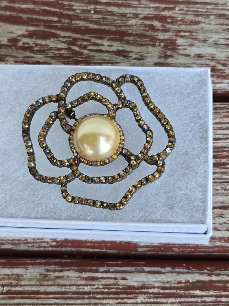Vintage 50’s Star Novelty Company Aurora Borealis Camellia Brooch