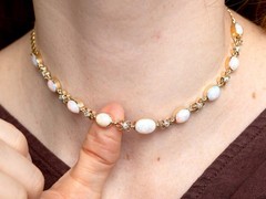 9.50Ct White Opal and 0.24Ct Diamond 15k Yellow Gold Necklace / Bracelet Set