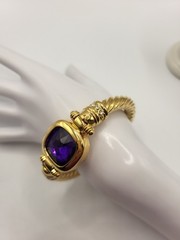 Vtg JOAN RIVERS Clamper Bangle Bracelet Goldplate Rope Design Purple Glass Stone