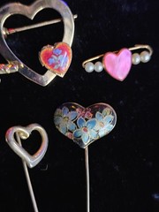 Lot of 7 Vtg/Mod Goldtone Heart Pins Stick Cloisonne Flower Heart Locket Bar Pin