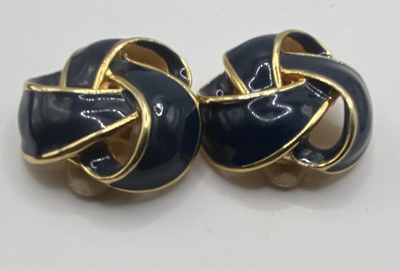 Vintage Les Bernard Vc Gold Email Tone Clip On Earrings