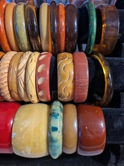 35 BIG Vintage Bakelite Thermoset Lucite Plastic Carved Bracelet Lot! Colorful!