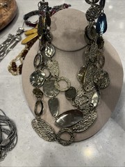 Vintage Good Quality costume jewelry lot Some Signed V85