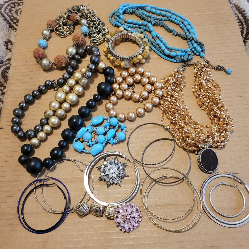 Lot Of Mixed Costume Jewelry 40’s-70’s Many Photos