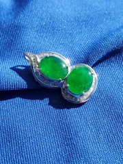 Original EARTH MINED Jadeite JADE DIAMOND Deco Pendant Medallion 18K WHITE GOLD