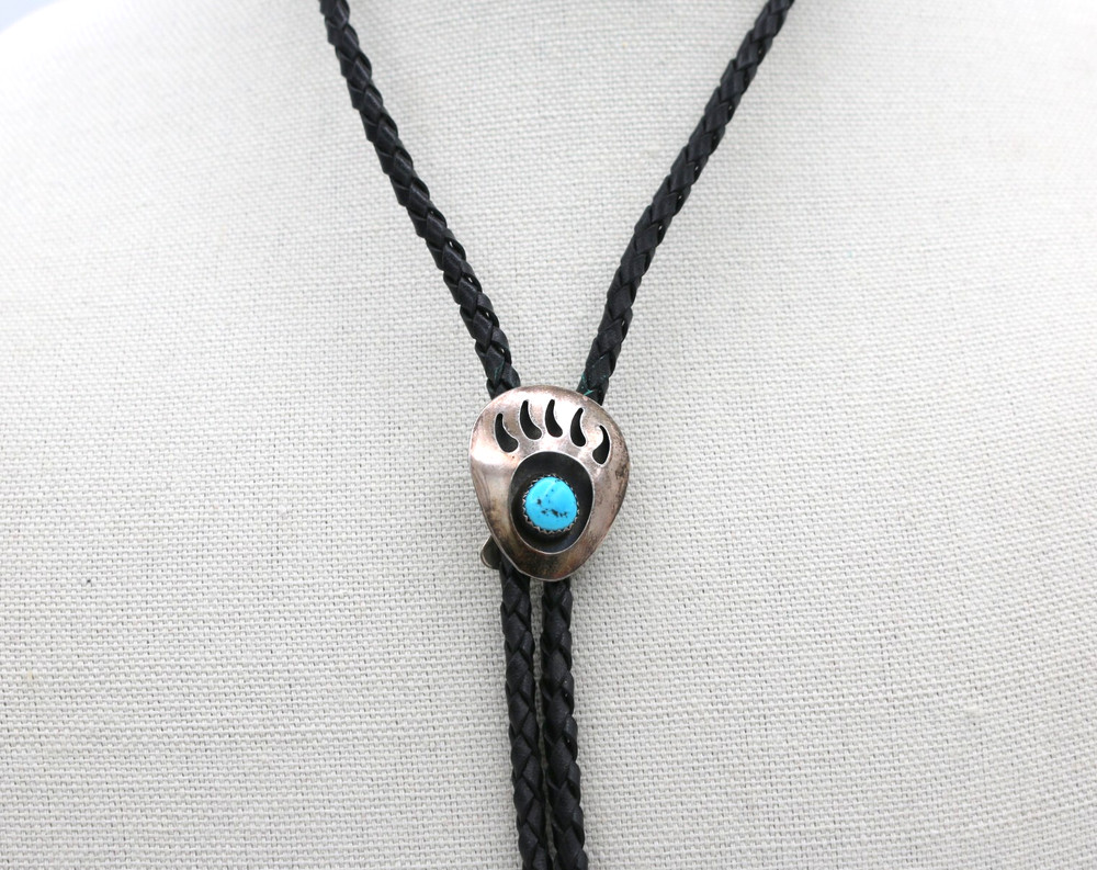 Vintage Navajo Native American Indian Turquoise Sterling Silver Bolo Tie