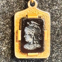 INTAGLIO double sided vintage GF pendant on FCC gold filled cable chain 1/20 12k