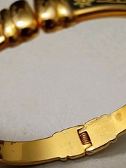 Vintage Damascene Bird Spring Hinged Bracelet Ornate Gold Tone & Black 6-3/4″