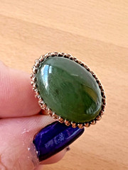 VINTAGE 10K YELLOW GOLD BIG OVAL GREEN NEPHRITE JADE JADEITE RING SOLID HEAVY