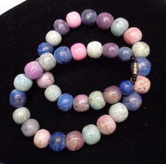 Vtg ESTATE JEWELRY Multicolor Polished Stone Large Bead Barrel Clasp Necklace