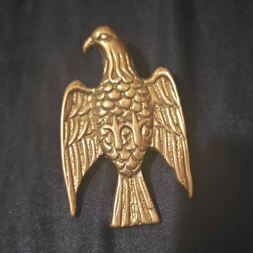 Vintage Gold Tone Eagle Pin Brooch Metal No Stone Birds Theme