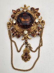 Vintage Florenza Signed Brooch Amber Topaz Rhinestone Gold Tone Chains 3.25″ Lg