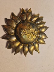 Signed MMA 1990 Metropolitan Museum Sun Face with Bee Vintage Pendant Brooch