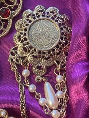 VTG 1928 Pin Lot *ALL FOR REPAIR* Missing Stones/pin-back Victorian Style Brooch