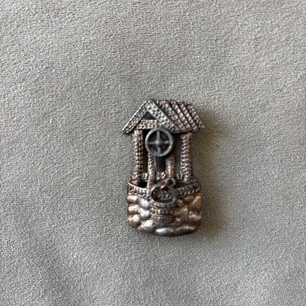 Vintage Pin Wishing Well W/Swinging Bucket Copper