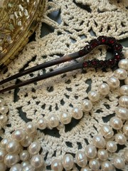 Victorian Hair Ornament Comb Red Garnet Tortoise Shell Pick. Estate Jewelry. Vtg