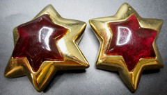 LES BERNARD Huge Red Inset Lucite Stars Vintage Clip Earrings
