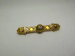 VINTAGE VICTORIAN GOLD FILLED WITH GOLD TOP TRIM BAR BROOCH PIN WITH TURQUOISE