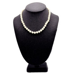 Career Classic Knotted Coated Glass Faux Pearl Silver Tone Vintage Necklace