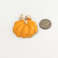 Ladies Orange Enamel Pumpkin Gold Tone Fall Autumn Brooch Pin Pendant
