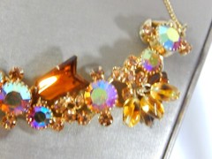 JULIANA D&E 5 LINK BRACELET RARE ARROW SHAPE RHINESTONE POURED GLASS DANGLES