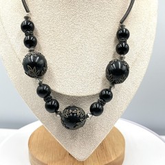 Vintage Boho Black Bead Collar Necklace Silver Tone Filigree Toggle 18″ Classic