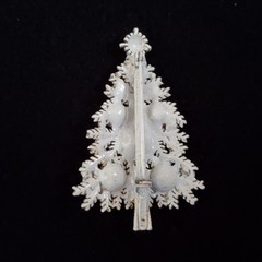 Vintage Hollycraft Christmas Tree Brooch Candle White Opalized 2.25″