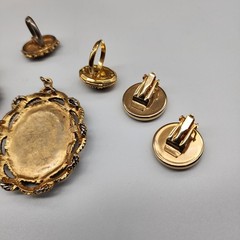 Vintage Lot Crushed Jade Stone Pendant~ 2 Rings ~ 2 sets of Earrings