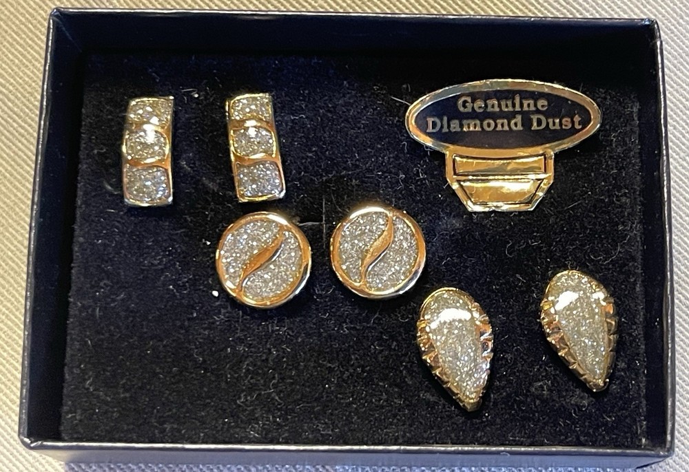EVAN ST CLAIR 3 Pairs Clip On Earrings Gold Tone Diamond Dust, Vintage MCM, NOS