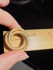 Sarah Coventry Gold Tone Brooch Pin Round Wreath Double Layer 1.25in Lady/ Gent