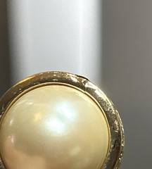 38. Christian Dior Gold tone White Creamy Faux Pearl Stud Earrings 17mm, 9.7g