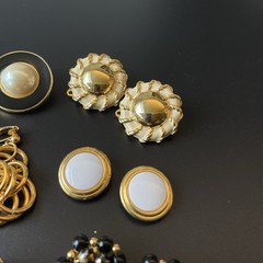 Vintage Lot Of 9 SIGNED Clip On Earrings Erwin Pearl Avon LCI Anne Klein Star