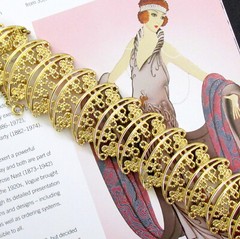 VTG RUNWAY RARE LACY GILT FILIGREE MONET “PRIMAVERA” BRACELET WIDE BOOK PIECE