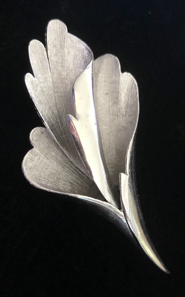 Vintage Signed FRANCOIS Silver tone Floriform Dimensional LEAF PIN/Brooch,FJT