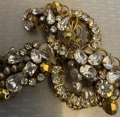 Original by Robert Signed Vintage Brooch Gold Filigree Rhinestone Pearl Beaded