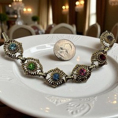 Vintage 1950’s Etruscan Style Prong Set 6-Panel Bracelet 7-1/4″ Gold Tone