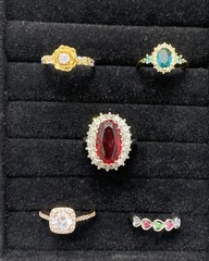 ✨Lot Of 5 Vintage To Now Beautiful Gemstone Estate Rings, All Size 9✨