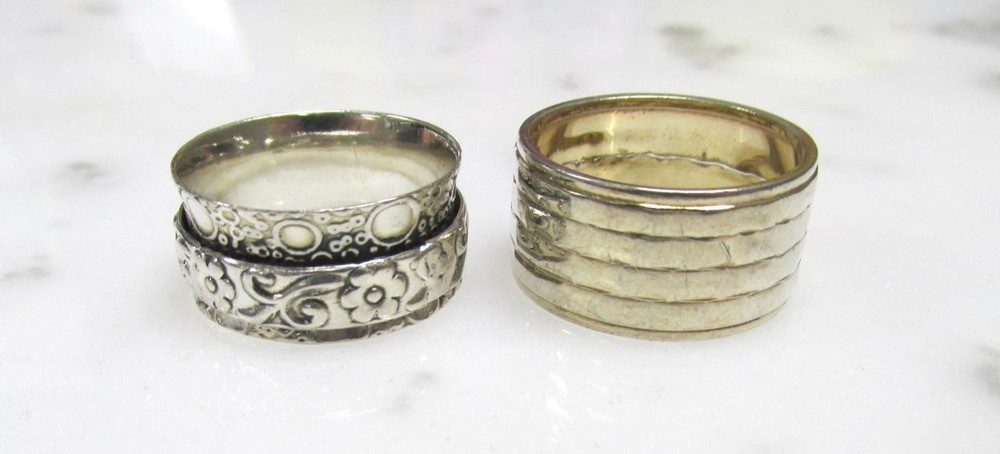 Women’s Misc. Lot of 2 Sterling Silver Band Rings; 1 Spinner ~ 7.3g ~ 3-F343