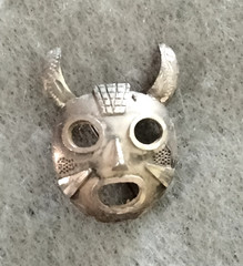 Vintage Sterling Silver Tribal Horned Diety Mask Brooch (111 – 2652)