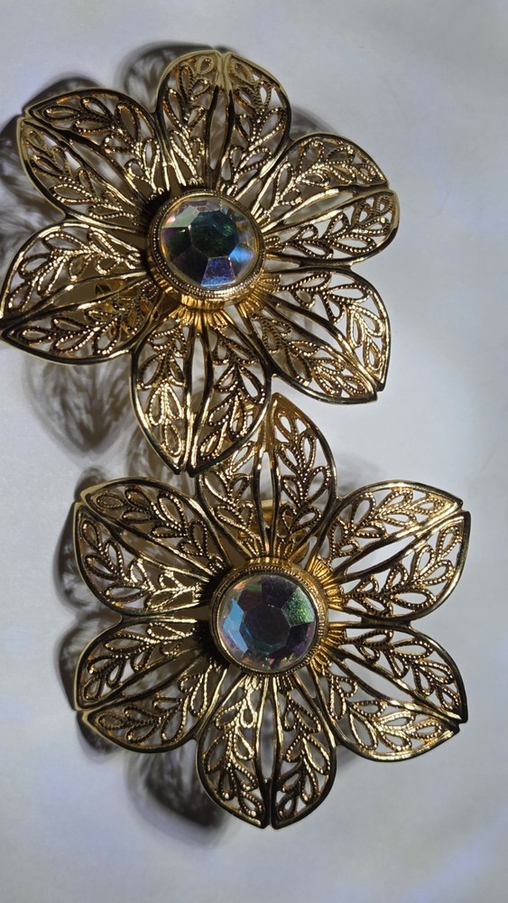 Vintage Gold Tone Filigree Flower Clip On Earrings Aurora Borealis AB Rhinestone