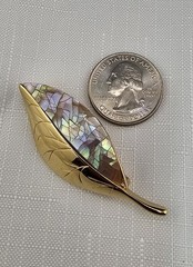 Vintage MOP Shell Leaf Brooch Pair Gold Tone Signed LC Liz Claiborne 0215