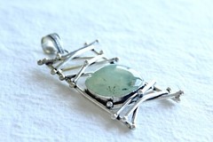 Beautiful Prehnite Green Crystal w/ Unique Abstract 925 Sterling Silver Design