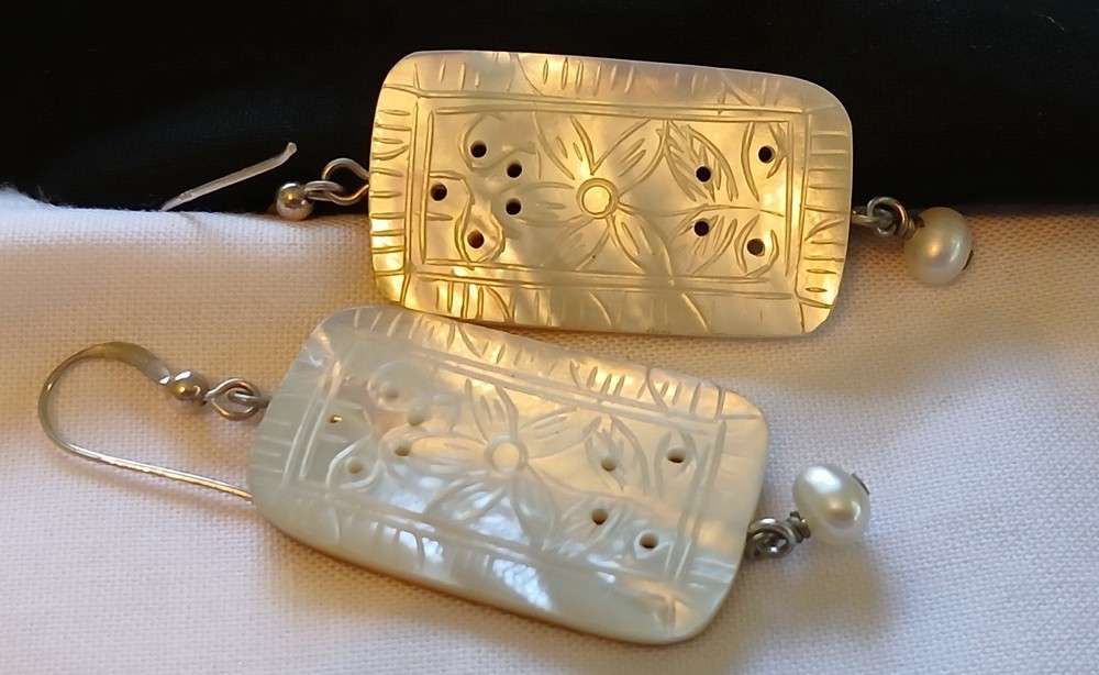Vintage Mother of Pearl Rectangle Carved Flower Dangle Earrings w/ Pearl