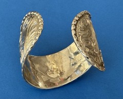 Vintage RARE Signed MOSES Sterling Silver Hand Engraved Curved End Cuff Bracelet