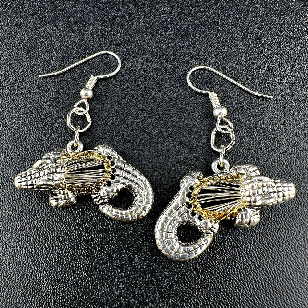Vintage Pierced Earrings Silver Gold Tone Alligator Crocodile Two Tone Metal
